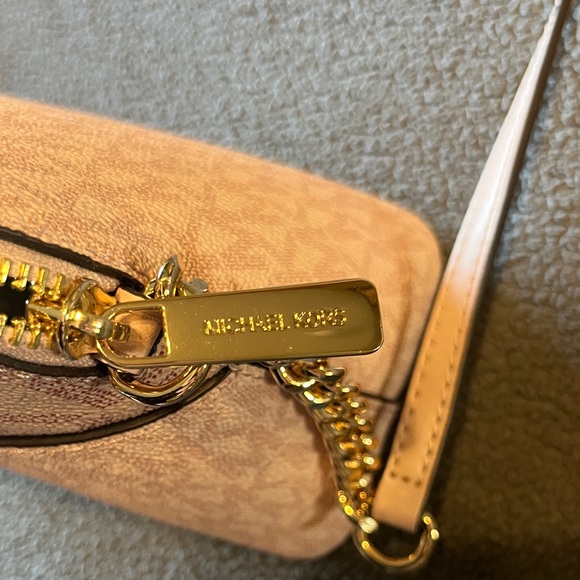 Michael Kors Blush and Beige Crossbody Bag - Picture 5 of 9